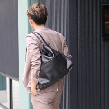 　【50代男性必見】イケおじとダサおじの決定的な違い｜お洒落に見える人は小物使いが違った